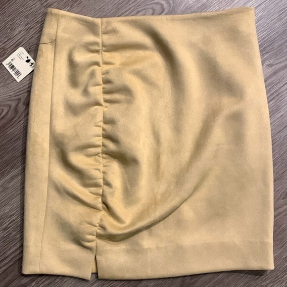 • Free People faux suede mini skirt tan size 6 - Picture 4 of 5